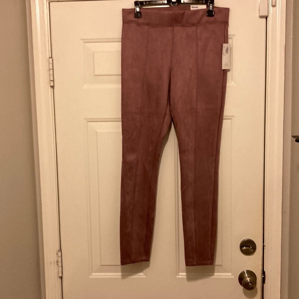 Woman’s Pants